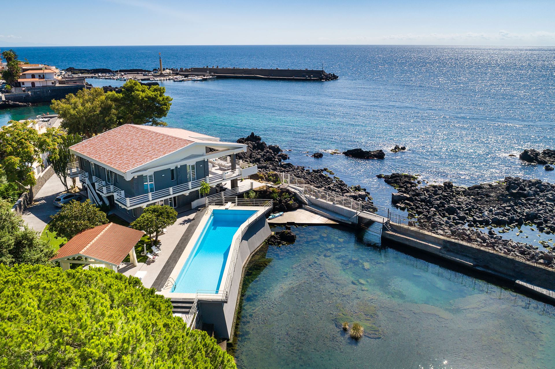 VILLA DEL FARO