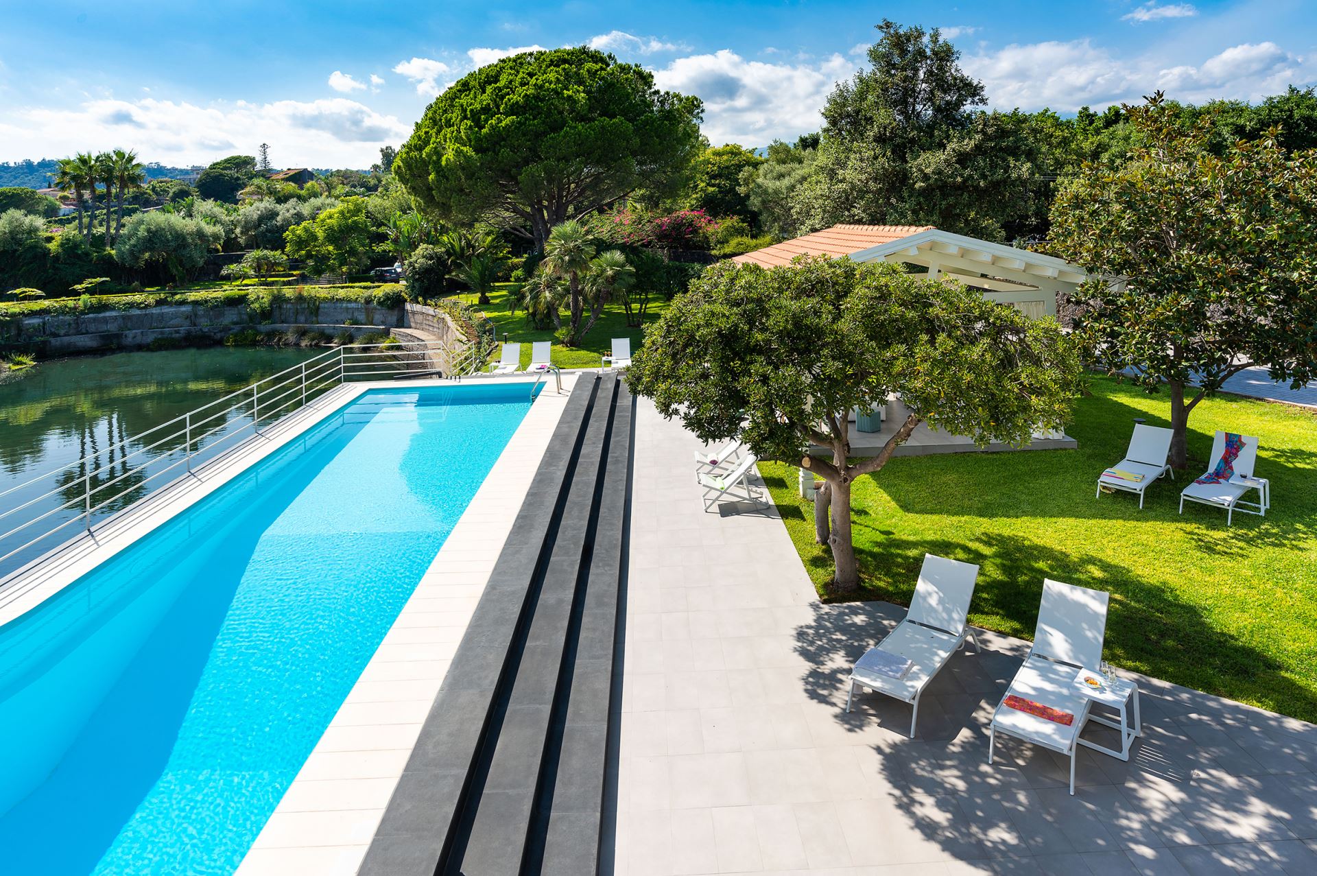 VILLA DEL FARO