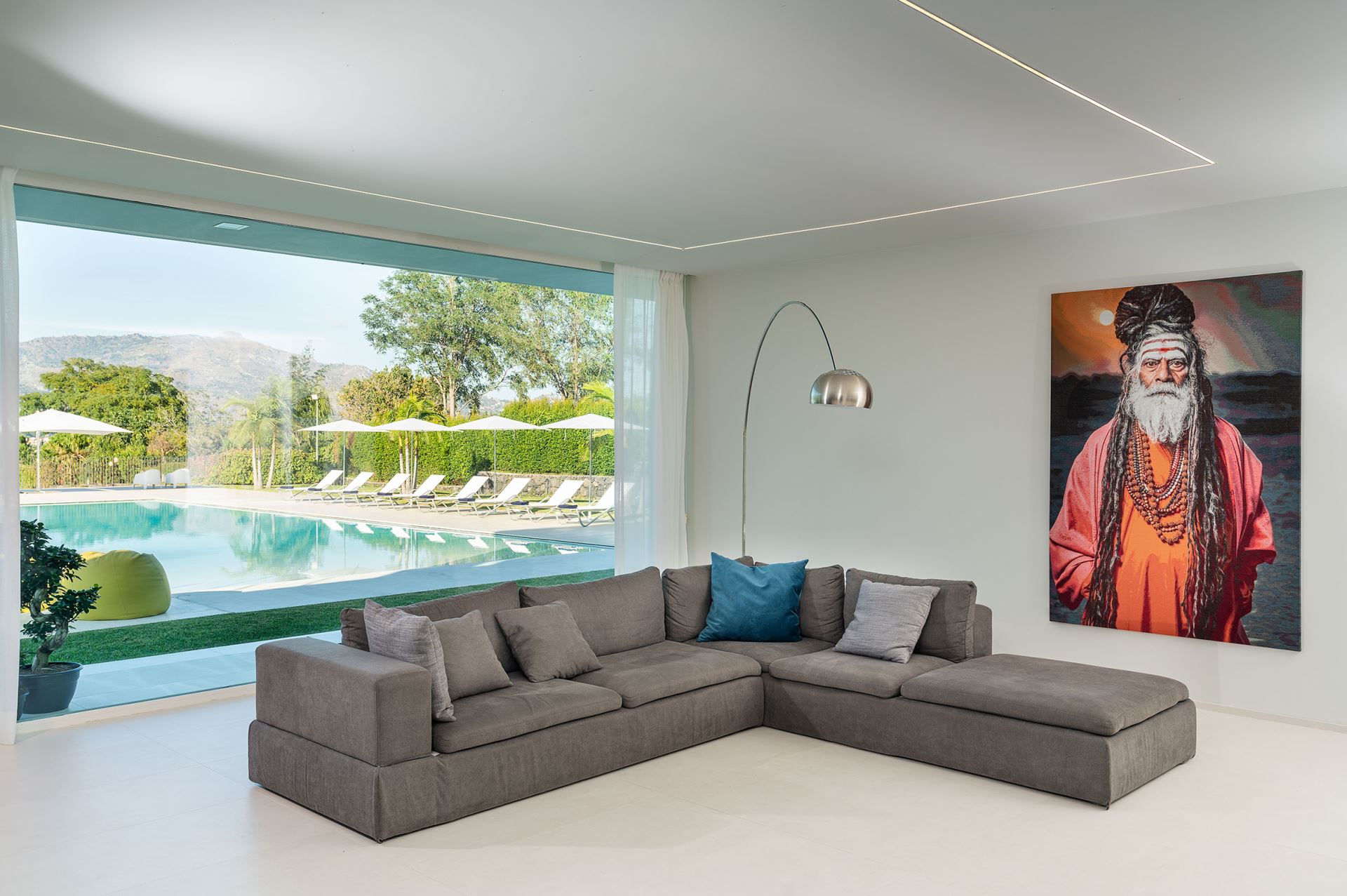 VILLA CONTEMPORANEA