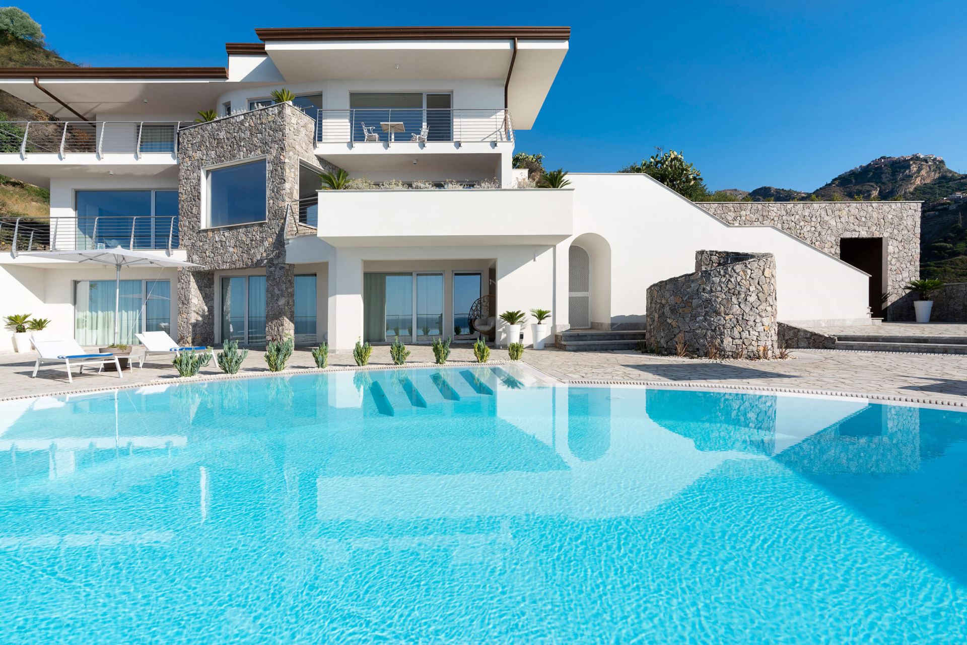 VILLA TAORMINA