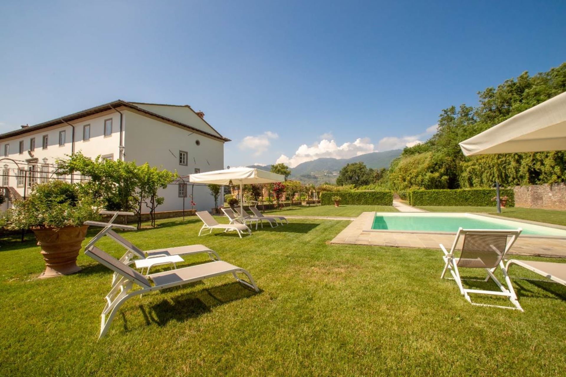 VILLA LUCCHESE