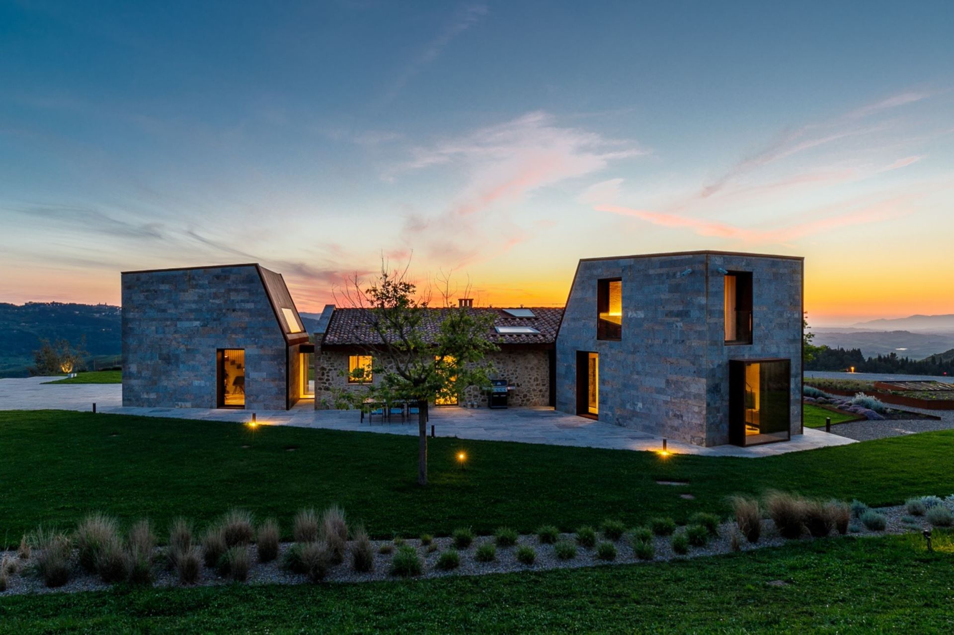 VILLA DESIGN