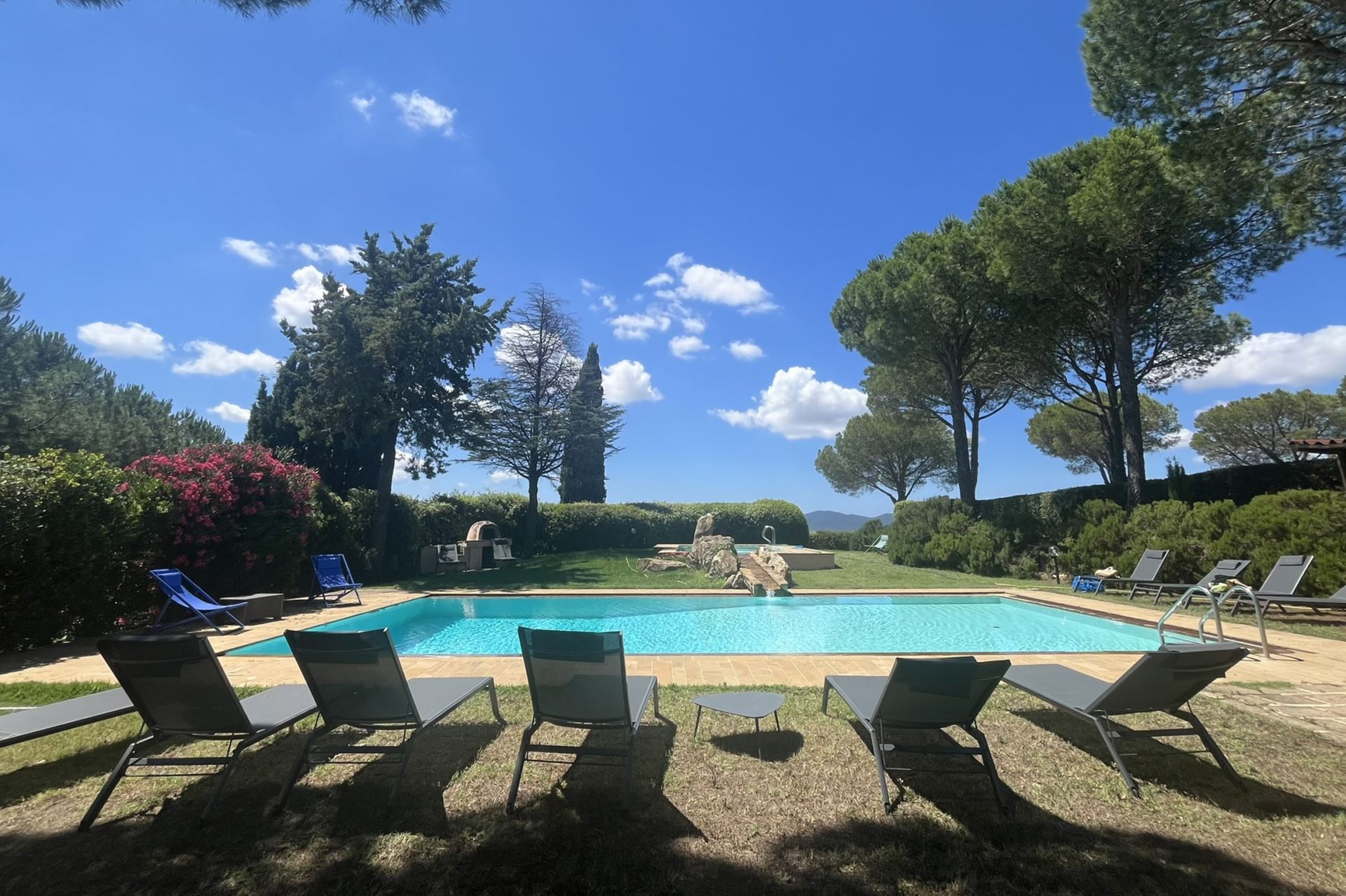 VILLA MARI