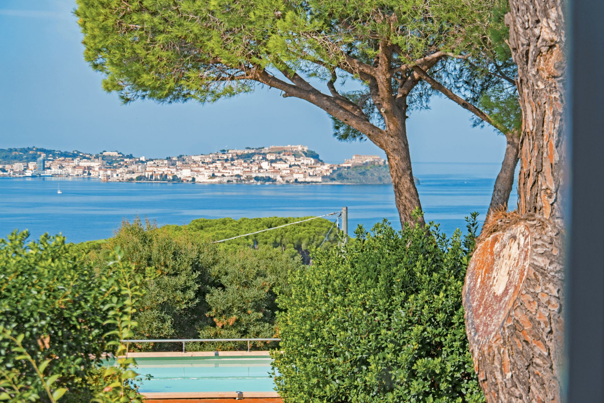VILLA MAGAZZINI