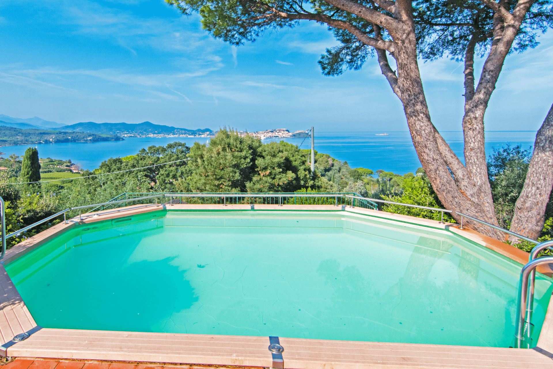 VILLA MAGAZZINI