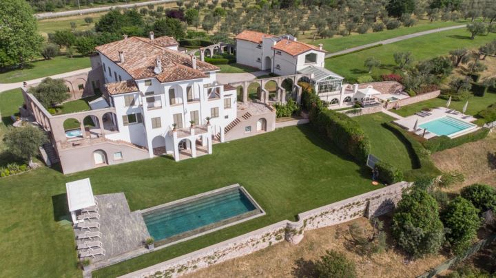 TENUTA LE SELVE