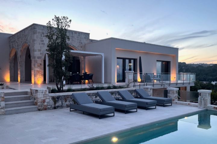 VILLA EOS