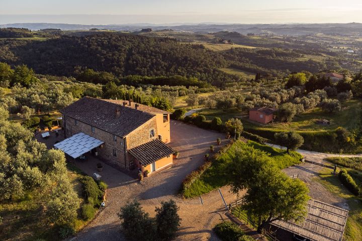SOTTO COLLE - VILLA