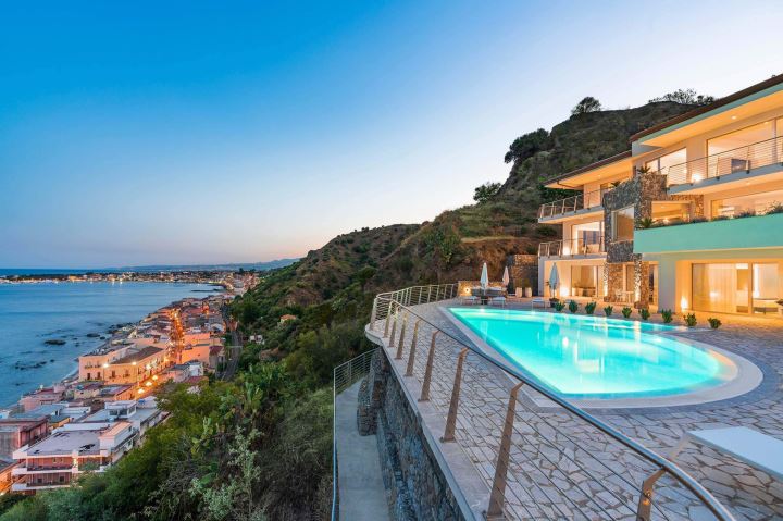 VILLA TAORMINA