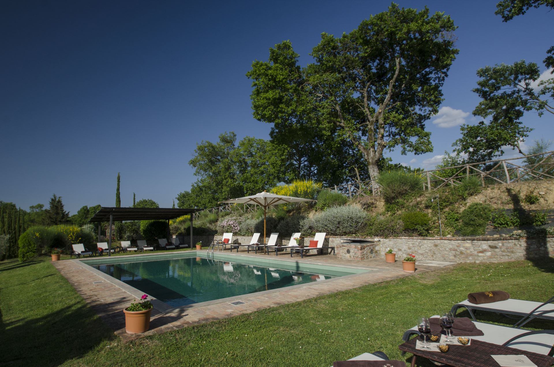 image Chambre simple/double avec vue sur la piscine